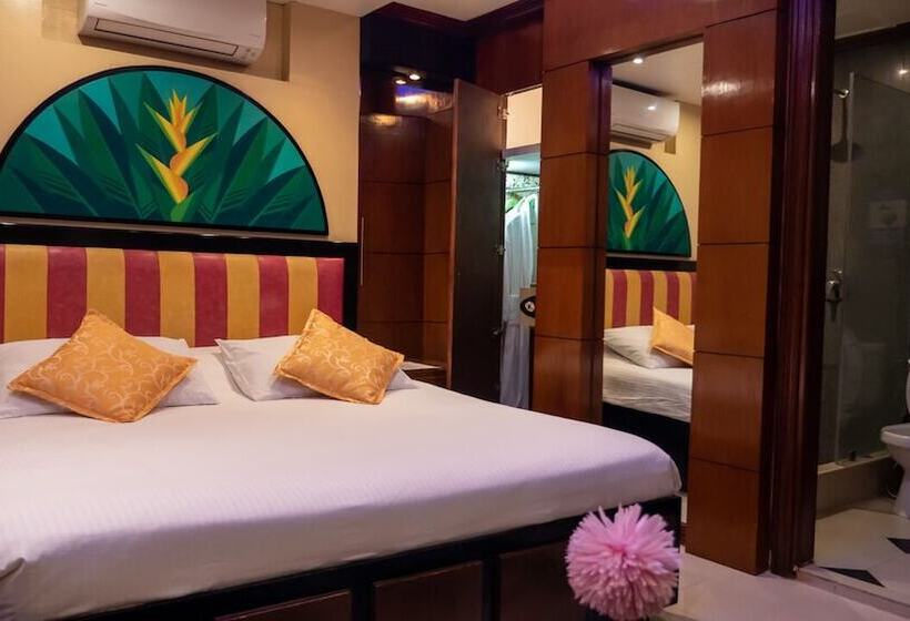 هتل Fields Palace