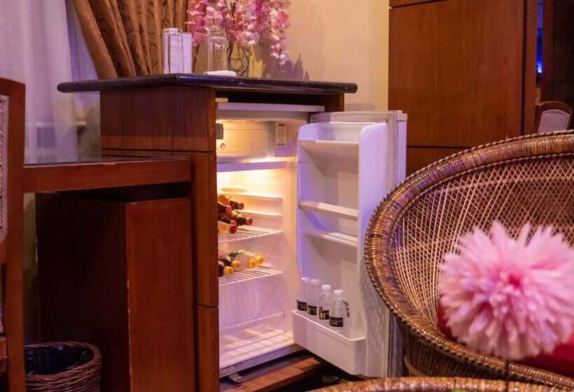 هتل Fields Palace