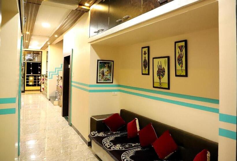 בית מלון כפרי Mahishmati Palace