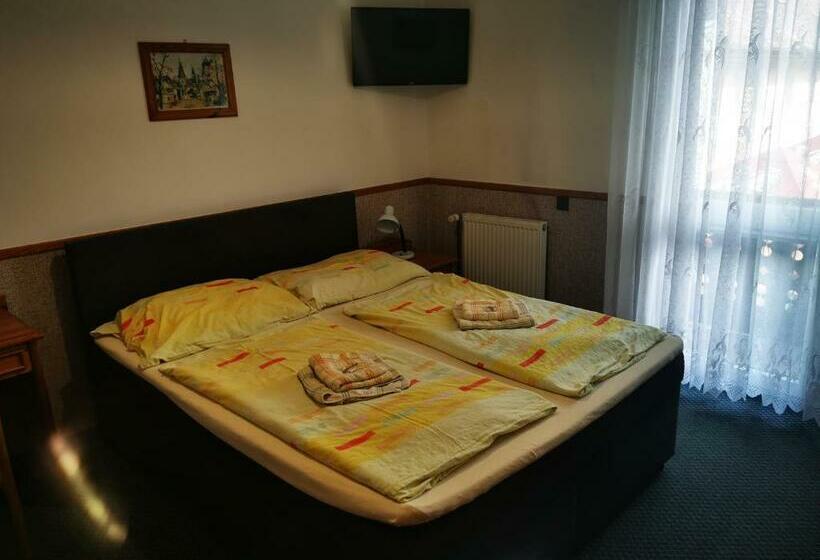 Отель Penzion Ráj