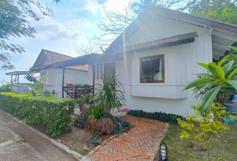 Отель Smile Samui Chaweng Beach Front Resort