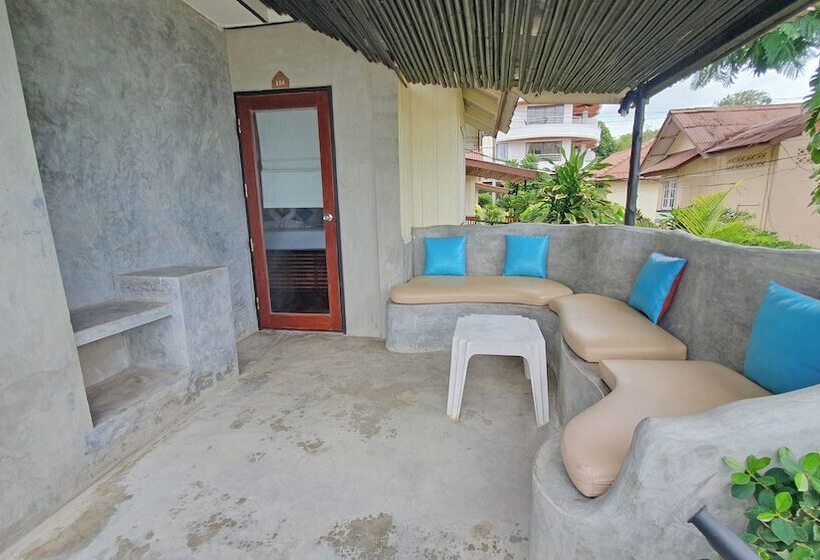 Отель Smile Samui Chaweng Beach Front Resort