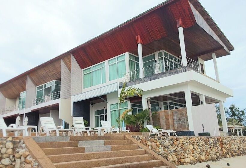 Отель Smile Samui Chaweng Beach Front Resort