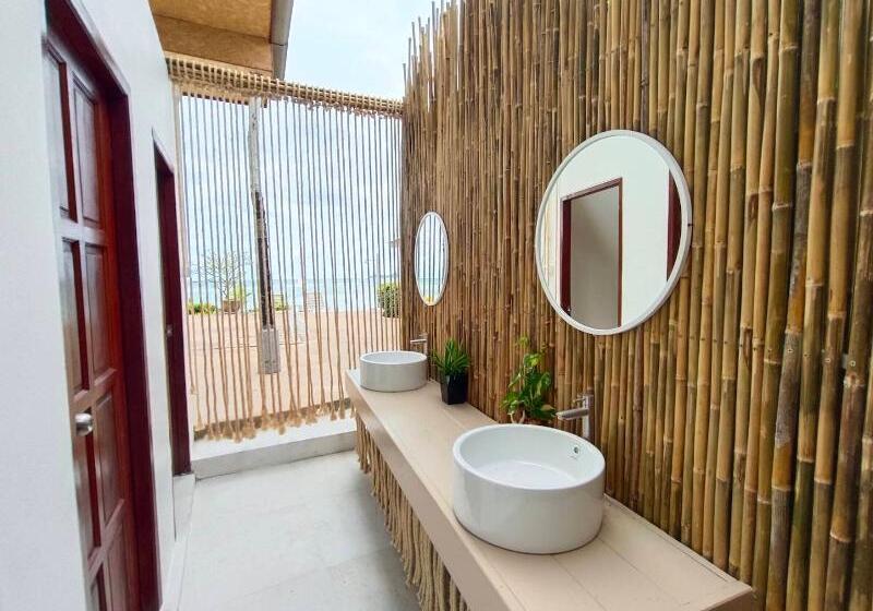 Отель Smile Samui Chaweng Beach Front Resort