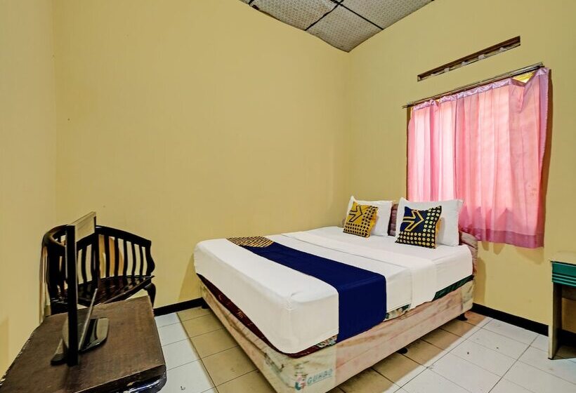 Spot On 92408 Hotel Renata 2