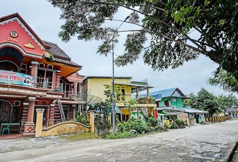 בית מלון כפרי Spot On 92412 Homestay Eka Fortuna Ranau