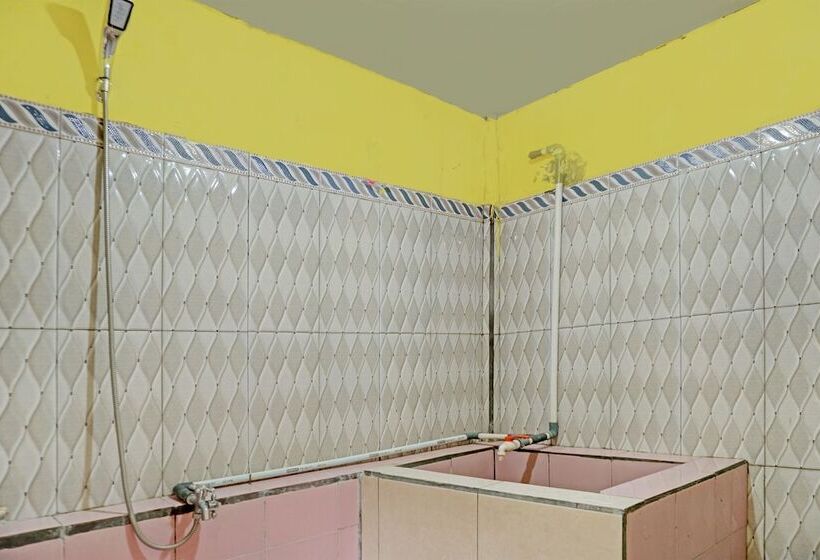 فندق Spot On 92412 Homestay Eka Fortuna Ranau