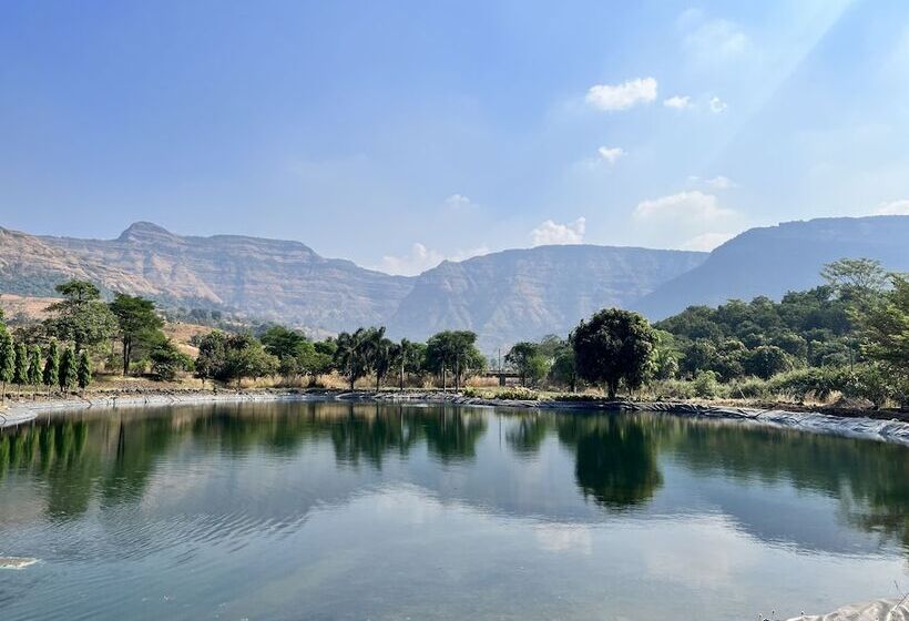 בית מלון כפרי The Riverstone Agro Farm