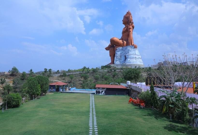 Hotel Shiv Ashray Resort