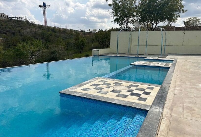 Hotel Shiv Ashray Resort