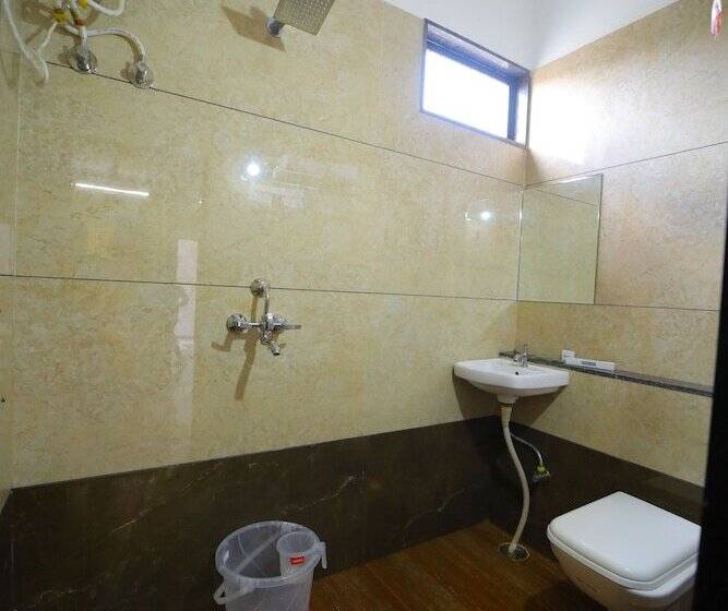 Hotel Shiv Ashray Resort