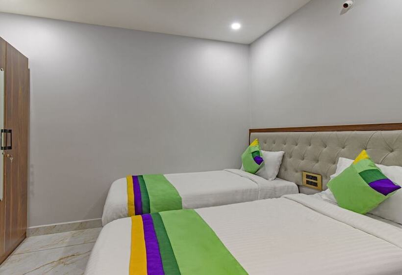 هتل Treebo Abhi Suites, Guntur