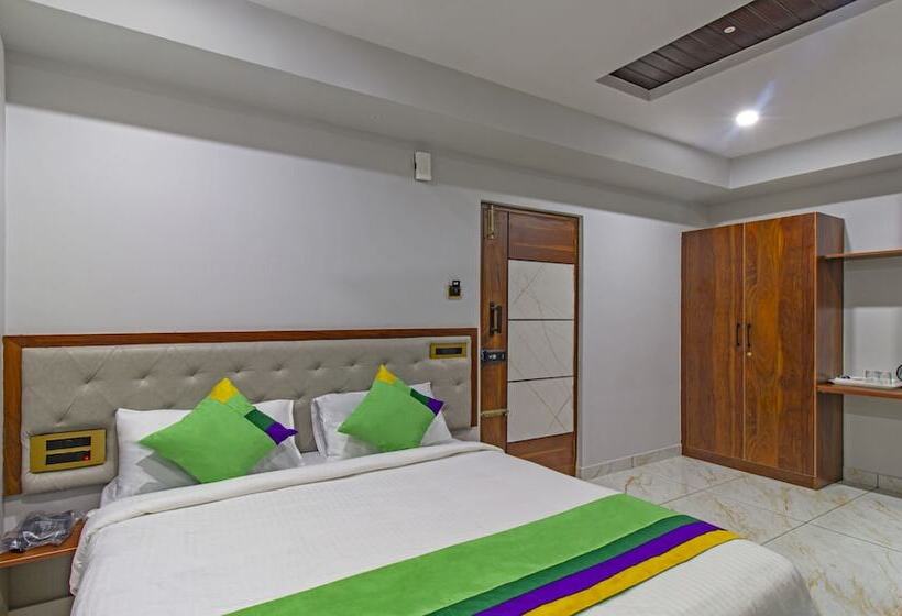 هتل Treebo Abhi Suites, Guntur