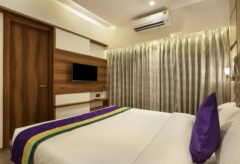 酒店 Treebo Premium Savera Inn