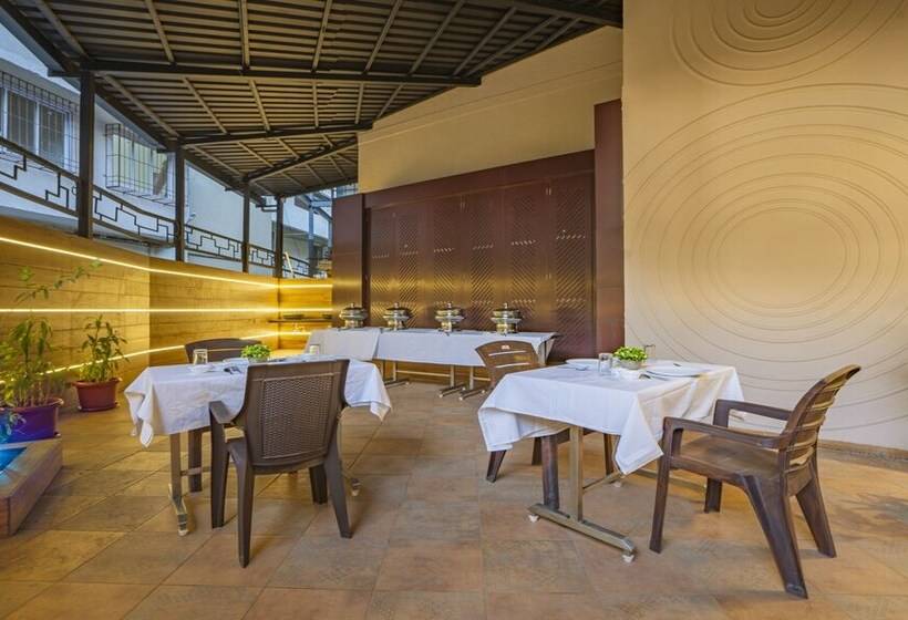 酒店 Treebo Premium Savera Inn