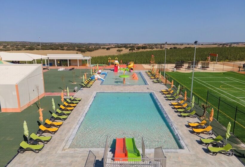 Отель Vila Gale Nep Kids