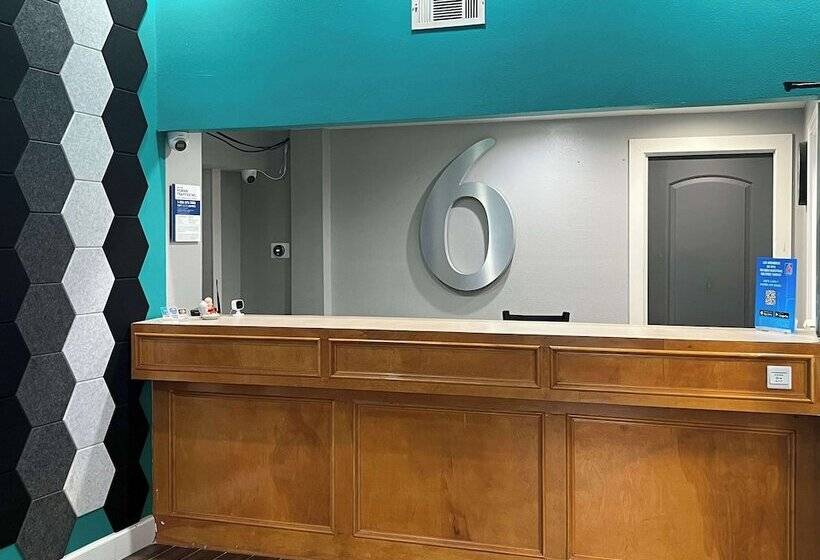 Motel 6 Morrilton, Ar