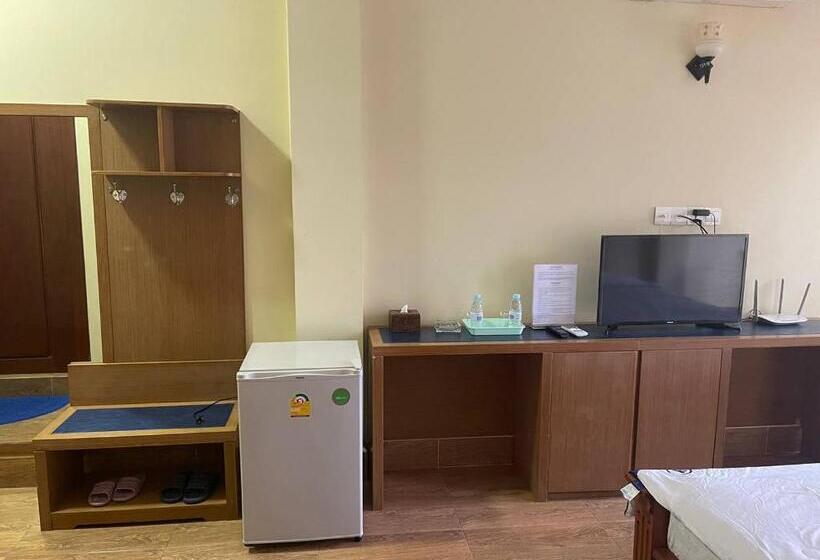 פנסיון Blue Sky Guest House