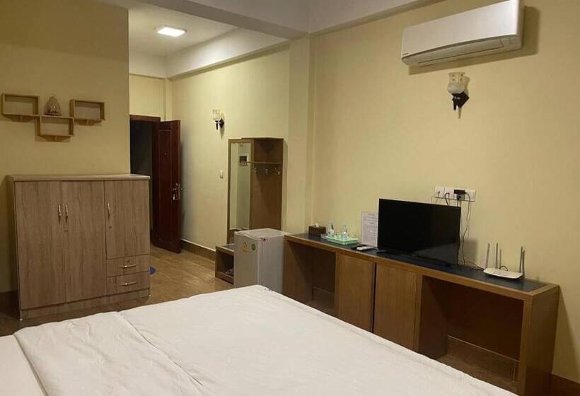 פנסיון Blue Sky Guest House