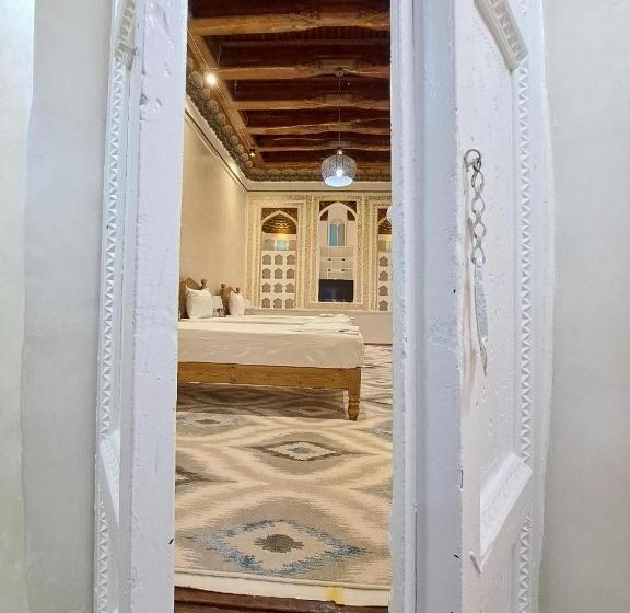 بنسيون Tapchan House