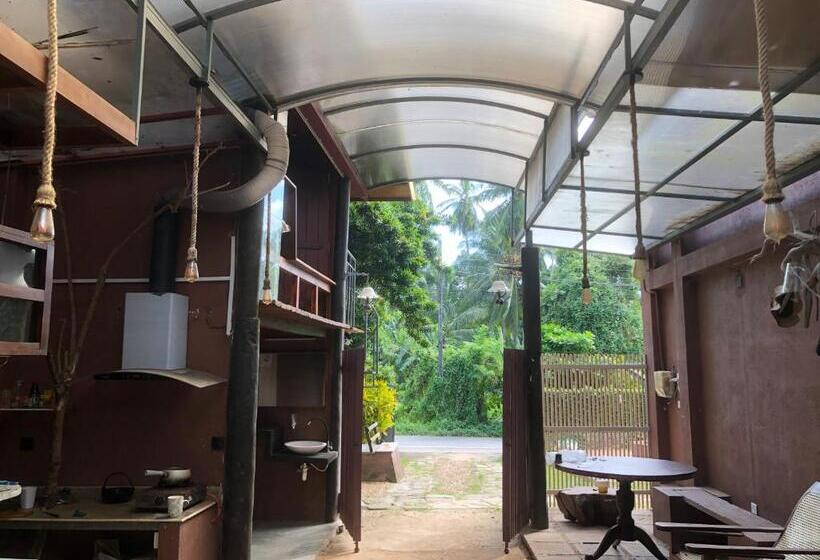 펜션 The Twin Grand Apartments And Guest House