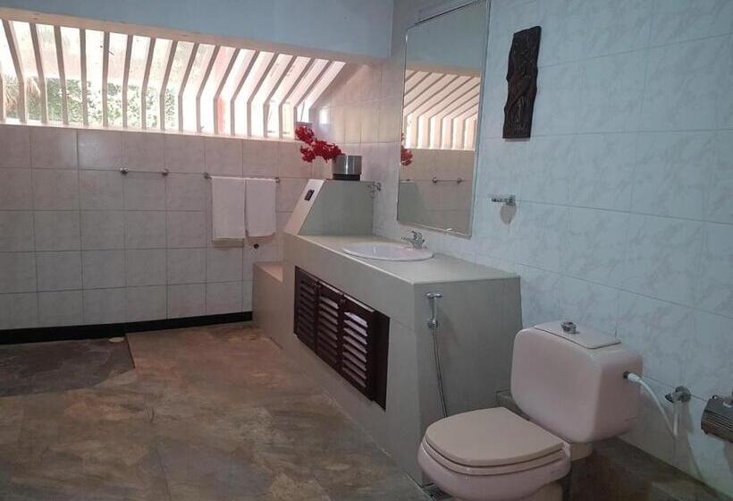 펜션 The Twin Grand Apartments And Guest House