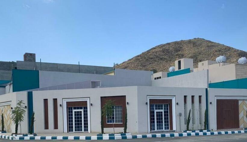 Resort شاليهات غزال للفلل الفندقية الفاخرة