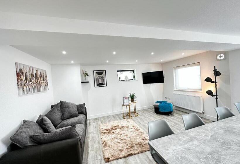 The Atlantis   Tower Apartments