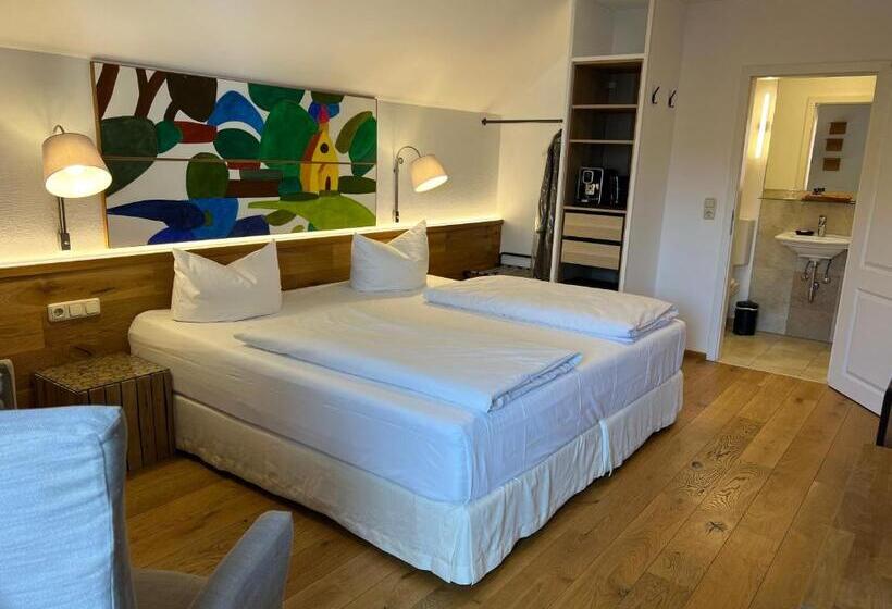 Aparthotel Parsberg Lferstl