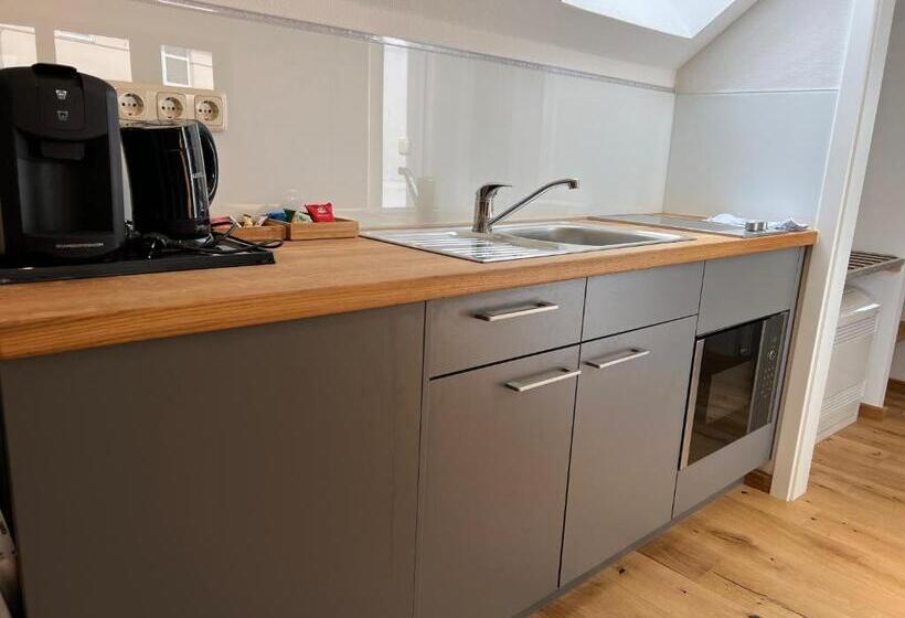 Aparthotel Parsberg Lferstl