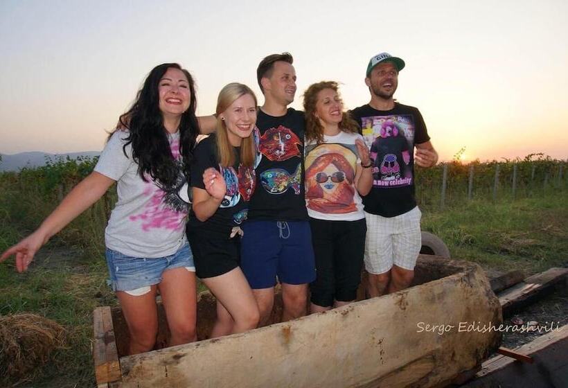 تختخواب و صبحانه Barnavela Hotel  Wine Cellar