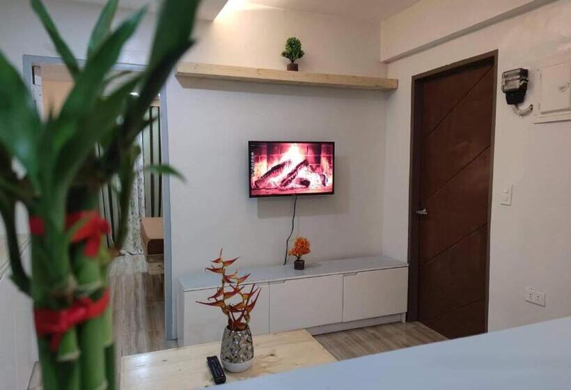 Nocleg ze śniadaniem Big Brotherhouse