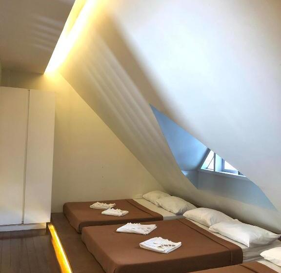 Nocleg ze śniadaniem Big Brotherhouse