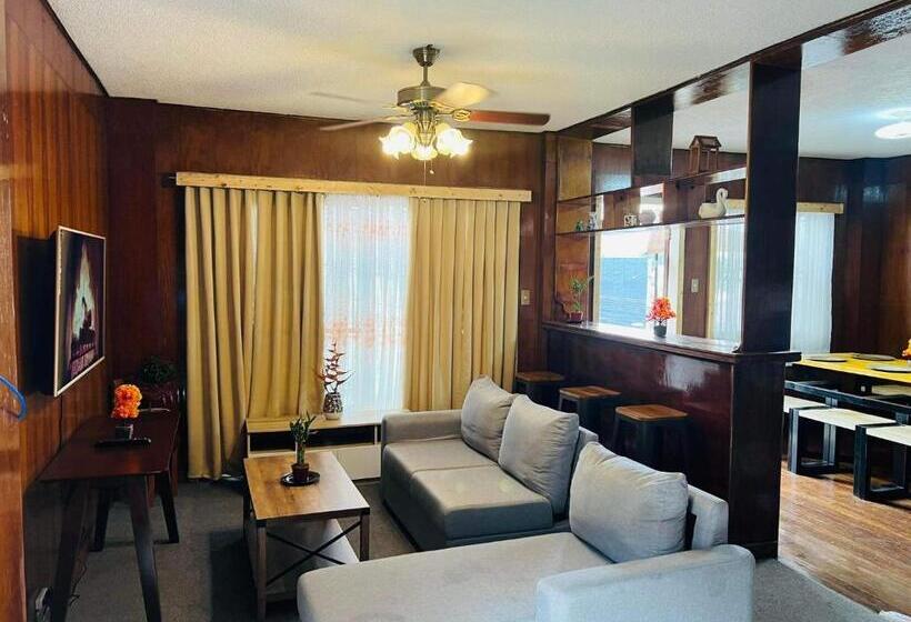 Nocleg ze śniadaniem Big Brotherhouse