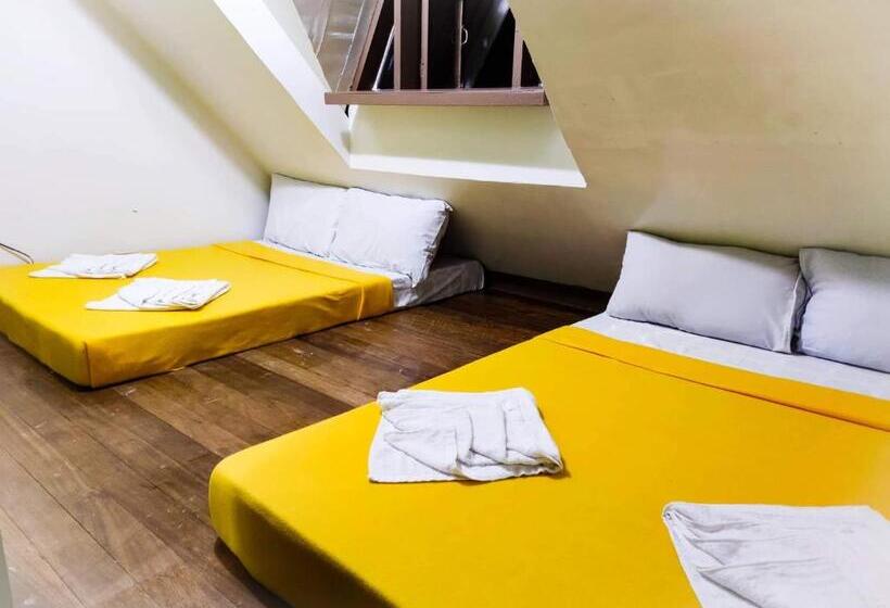 Nocleg ze śniadaniem Big Brotherhouse