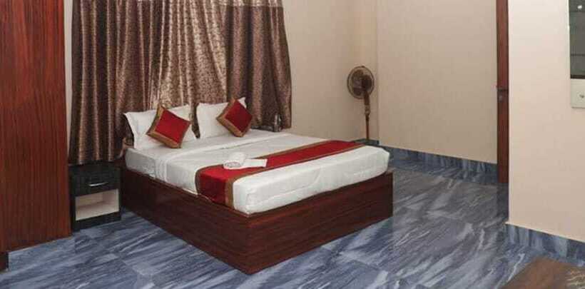 Fabhotel Flowery Pekoe Inn