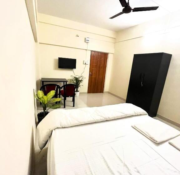 호텔 Queen S Residency