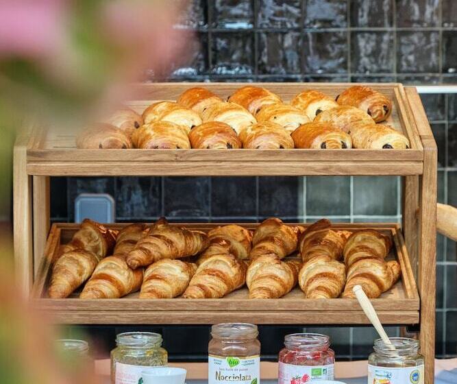 فندق Domaine Reine Margot Paris   Issy Mgallery Collection