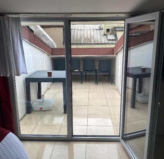 בית מלון כפרי Esen Life