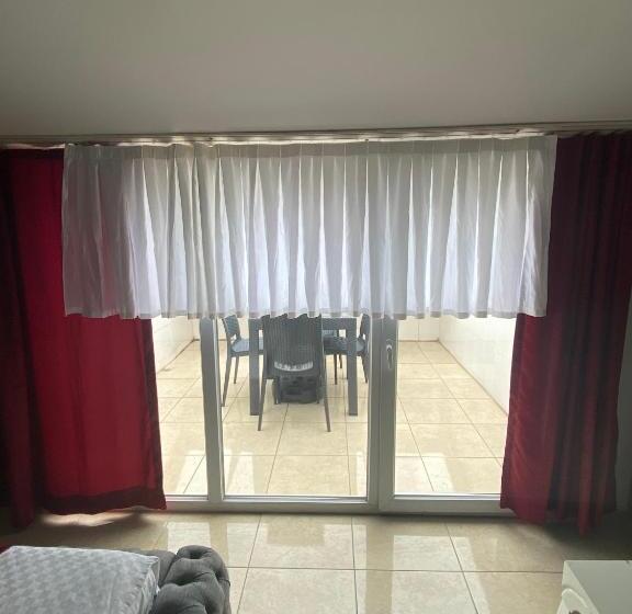 בית מלון כפרי Esen Life