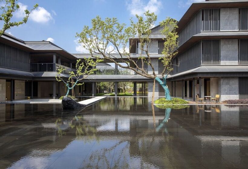 酒店 Holiday Inn Deqing Xinshi Ancient Town By Ihg