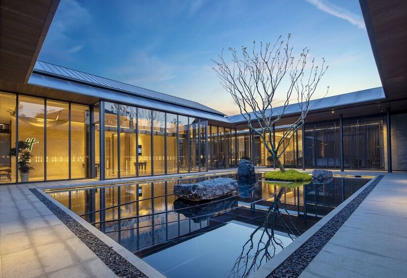 酒店 Holiday Inn Deqing Xinshi Ancient Town By Ihg