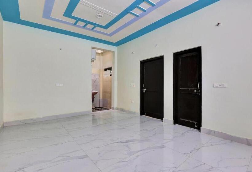 فندق Oyo Flagship 81044 Mid Mountain