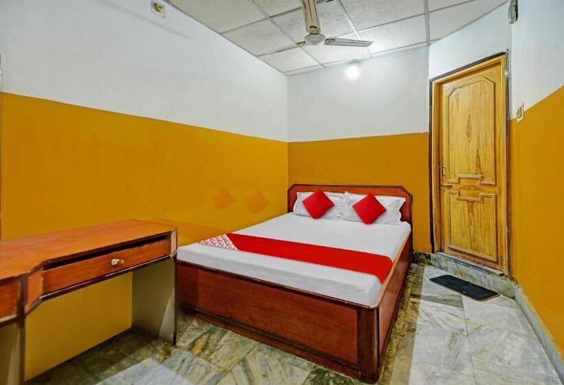 호텔 Oyo Flagship 81060 Tulsi Inn