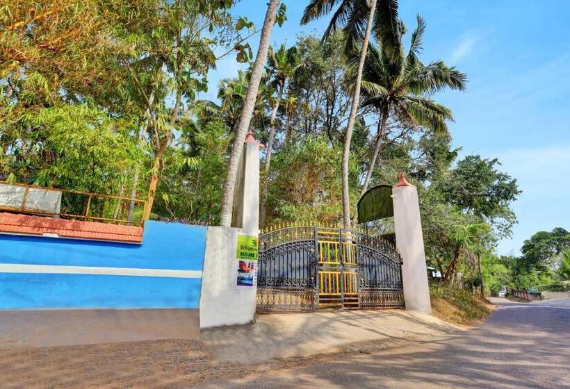 Отель Spot On 81052 The Lake Inn