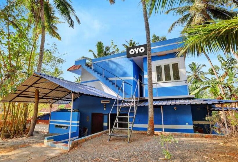 Отель Spot On 81052 The Lake Inn