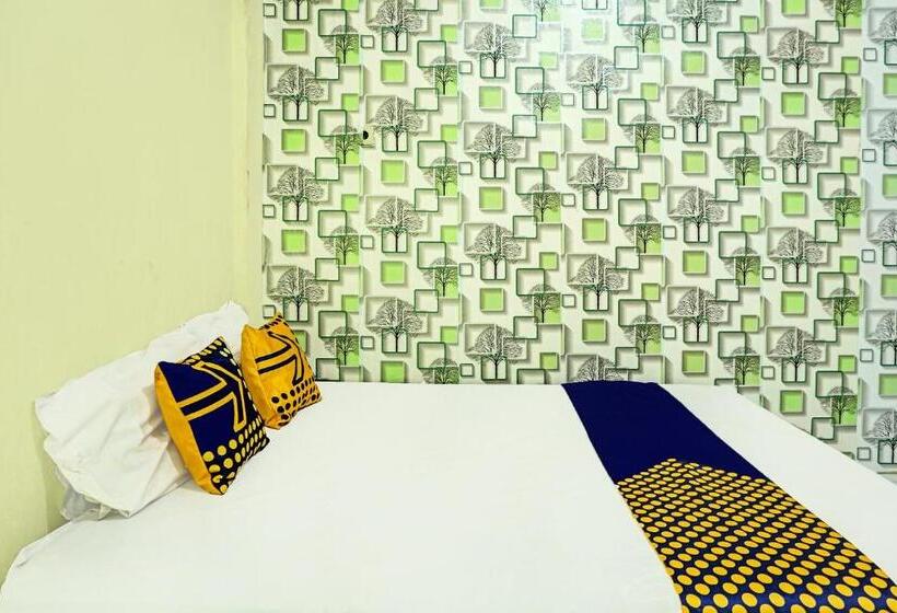 בית מלון כפרי Spot On 92400 Dhaha Penginapan House Syariah