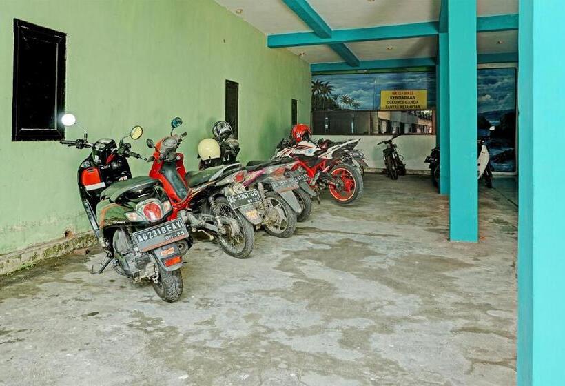 فندق Spot On 92400 Dhaha Penginapan House Syariah