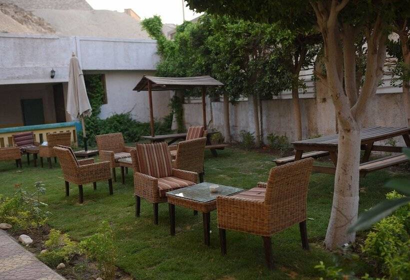 فندق Villa Khufu Pyramids