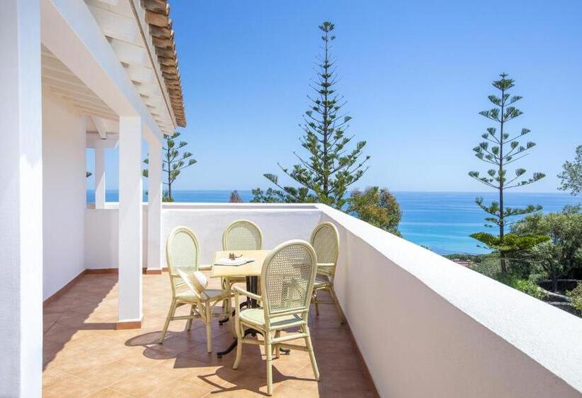 Nicolaus Club Quattro Lune Resort